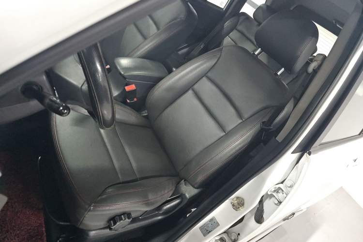 Used Chery Tiggo 3 2015 1.6L CVT ZhiShang Commemorative Edition Left Front Seat