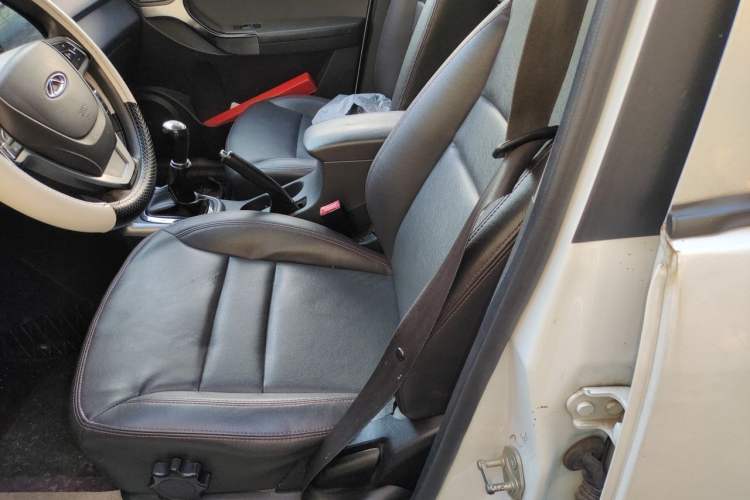 Used Chery Tiggo 3 2015 1.6L Manual Zhishang Sport Edition Left Front Seat