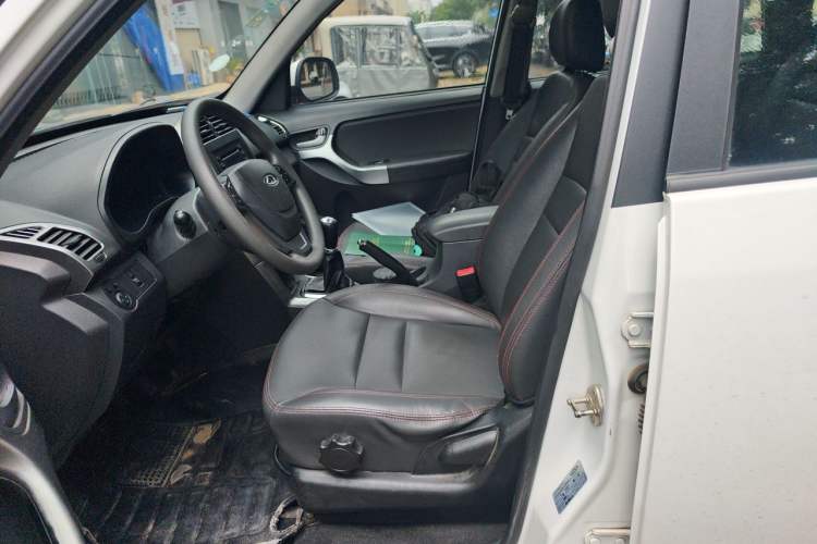 Used Chery Tiggo 3 2015 1.6L Manual Zhishang Sport Edition Left Front Seat