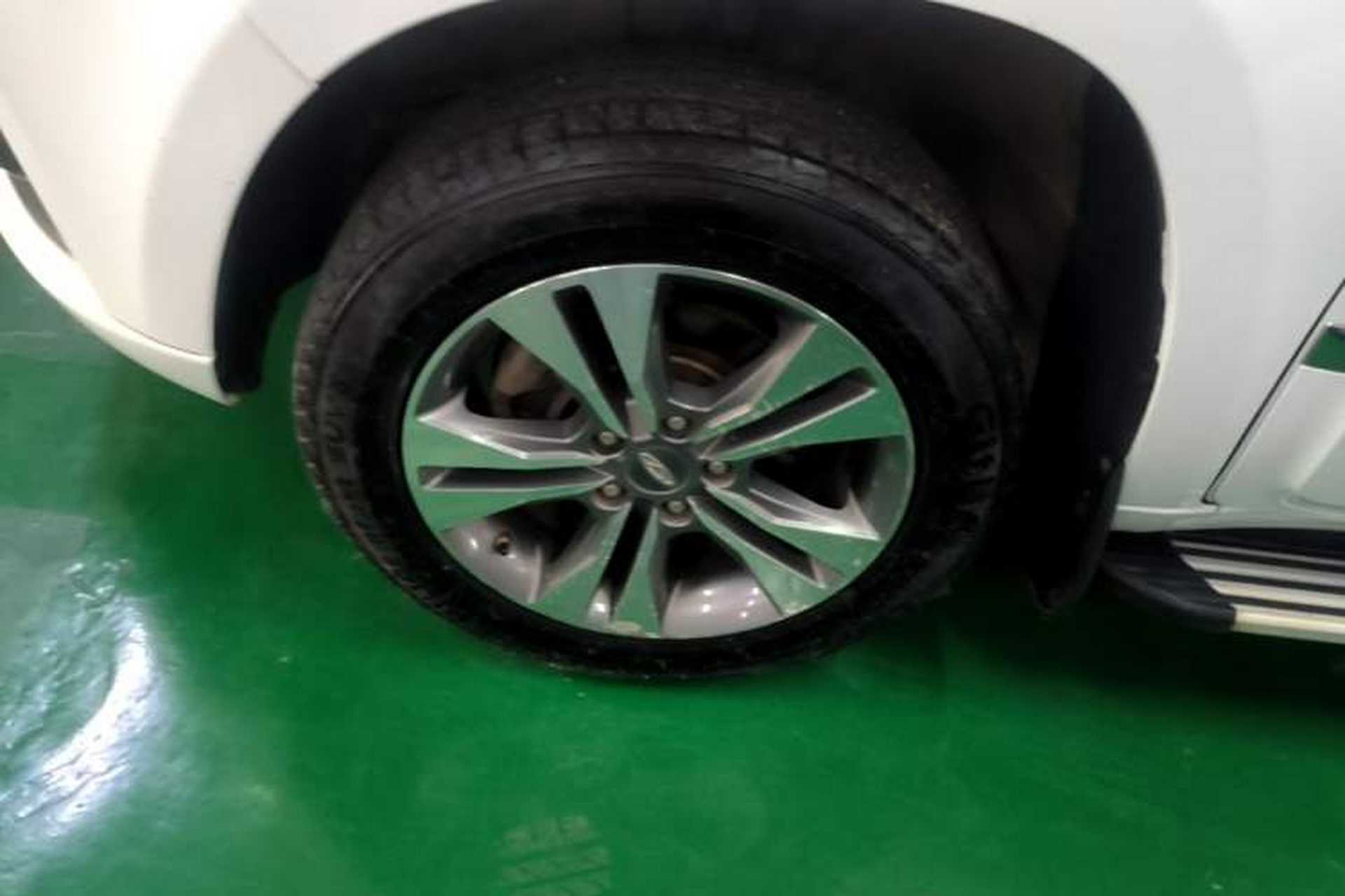 Used Chery Tiggo 3 2015 1.6L CVT ZhiShang Commemorative Edition Left Front Wheel Hub