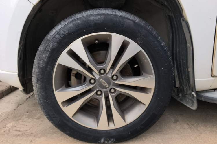 Used Chery Tiggo 3 2015 1.6L Manual Fashion Sport Edition Left Front Wheel Hub
