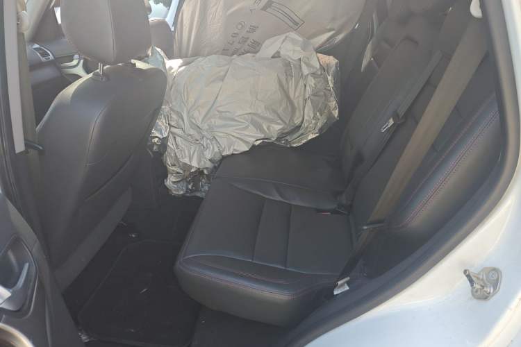 Used Chery Tiggo 3 2015 1.6L CVT ZhiShang Commemorative Edition Left Rear Seat