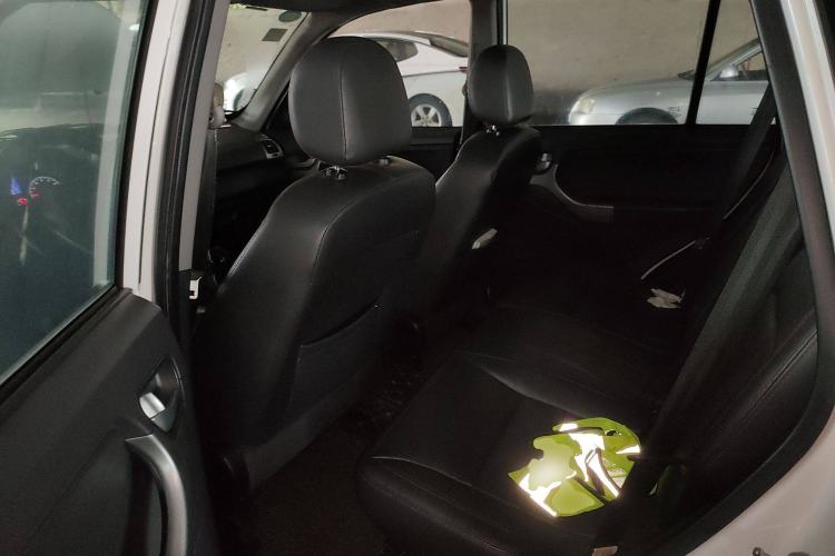 Used Chery Tiggo 3 2015 1.6L CVT ZhiShang Commemorative Edition Left Rear Seat