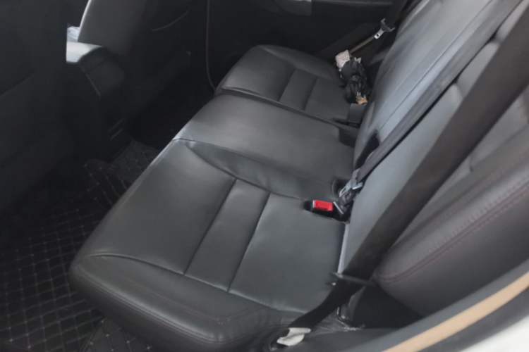 Used Chery Tiggo 3 2015 1.6L Manual Zhishang Sport Edition Left Rear Seat