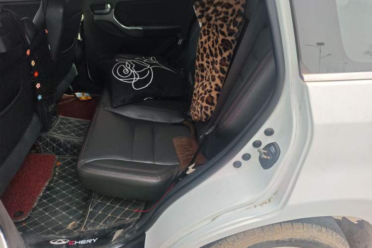 Used Chery Tiggo 3 2015 1.6L Manual Zhishang Sport Edition Left Rear Seat