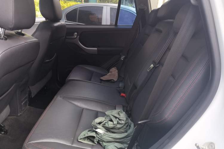 Used Chery Tiggo 3 2015 1.6L CVT ZhiShang Commemorative Edition Left Rear Seat