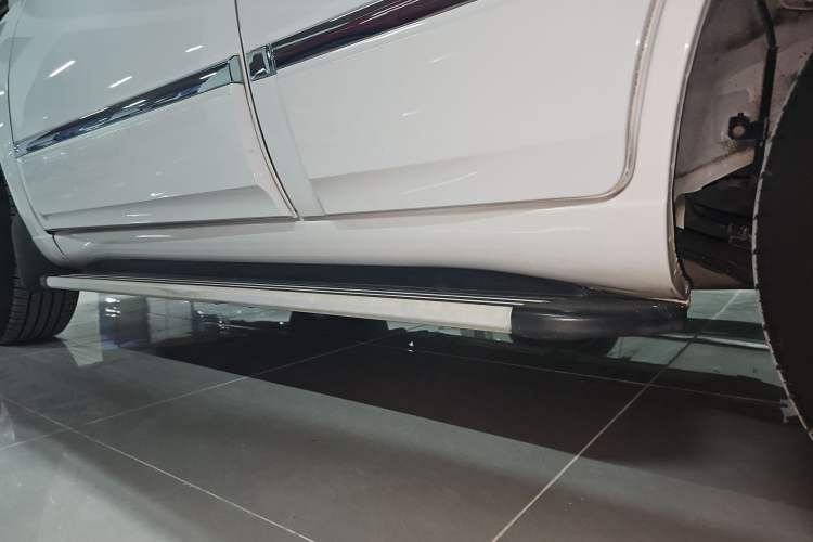 Used Chery Tiggo 3 2015 1.6L CVT ZhiShang Commemorative Edition Left Side Sill