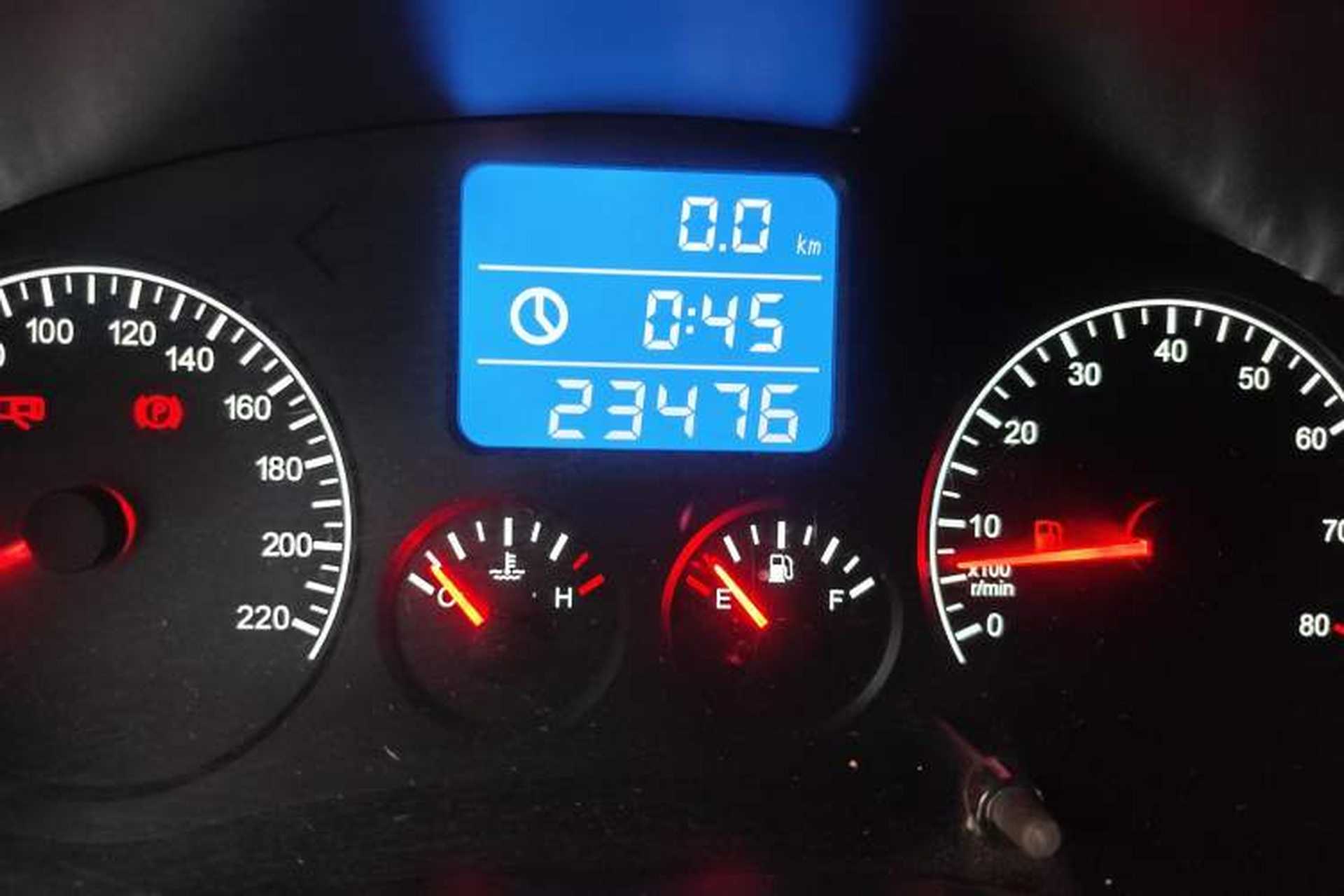 Used Chery Tiggo 3 2015 1.6L Manual Zhishang Commemorative Edition Odometer Close Up