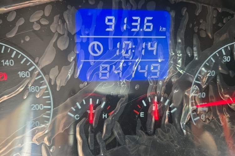 Used Chery Tiggo 3 2015 1.6L Manual Luxury Commemorative Edition Odometer Close Up