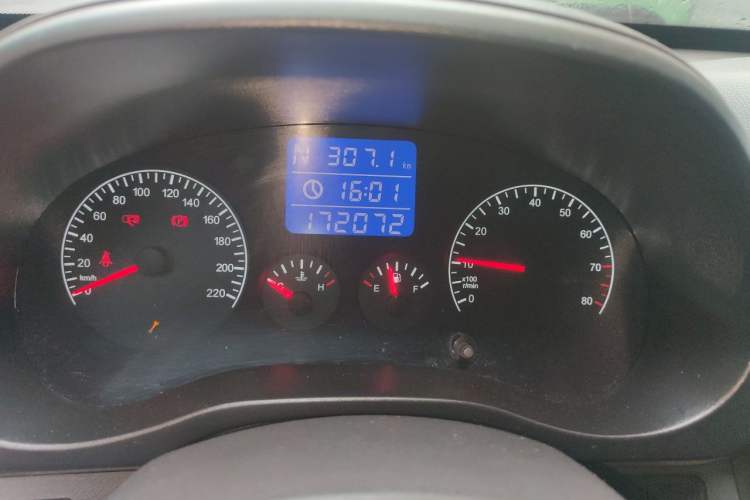 Used Chery Tiggo 3 2015 1.6L CVT ZhiShang Sport Edition Odometer Close Up