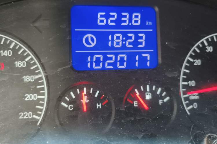 Used Chery Tiggo 3 2015 1.6L Manual Zhishang Sport Edition Odometer Close Up