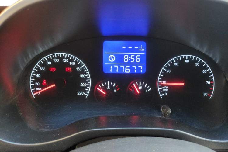Used Chery Tiggo 3 2015 1.6L Manual Zhishang Sport Edition Odometer Close Up
