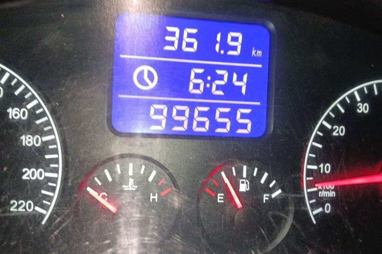 Used Chery Tiggo 3 2015 1.6L Manual Zhishang Sport Edition Odometer Close Up