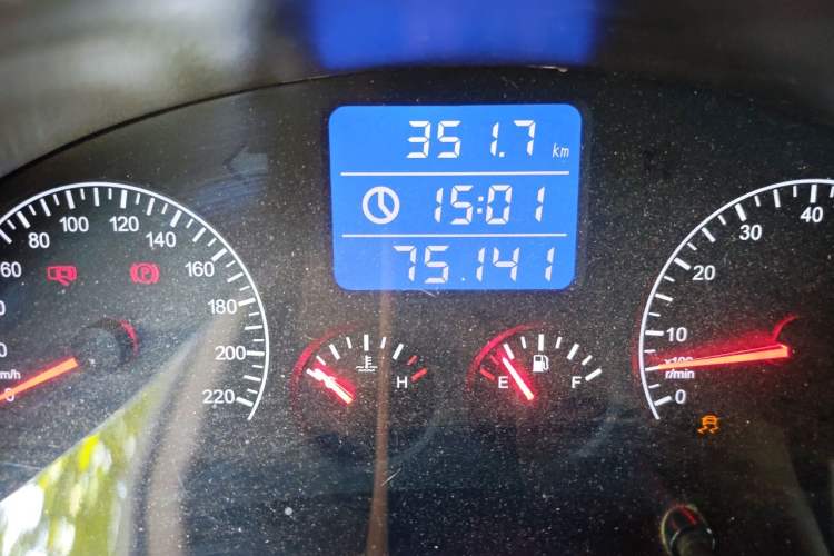 Used Chery Tiggo 3 2015 1.6L Manual Zhishang Sport Edition Odometer Close Up