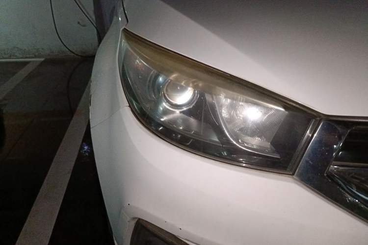 Used Chery Tiggo 3 2015 1.6L Manual Zhishang Commemorative Edition Right Front Headlight