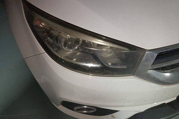 Used Chery Tiggo 3 2015 1.6L Manual Fashion Sport Edition Right Front Headlight