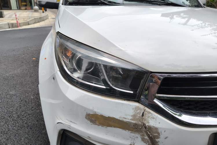 Used Chery Tiggo 3 2015 1.6L CVT ZhiShang Sport Edition Right Front Headlight