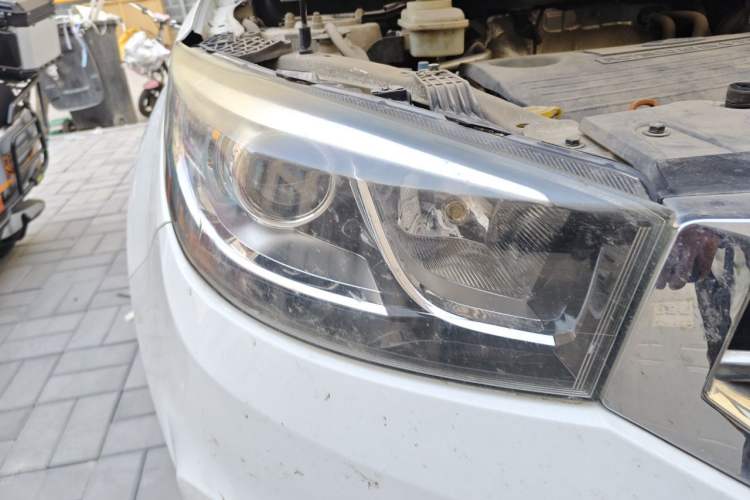Used Chery Tiggo 3 2015 1.6L Manual Zhishang Sport Edition Right Front Headlight