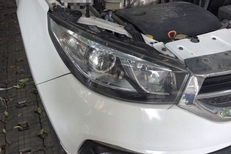 Used Chery Tiggo 3 2015 1.6L Manual Zhishang Sport Edition Right Front Headlight