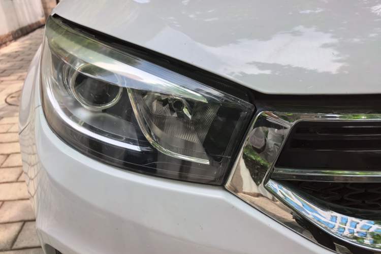 Used Chery Tiggo 3 2015 1.6L Manual Zhishang Commemorative Edition Right Front Headlight