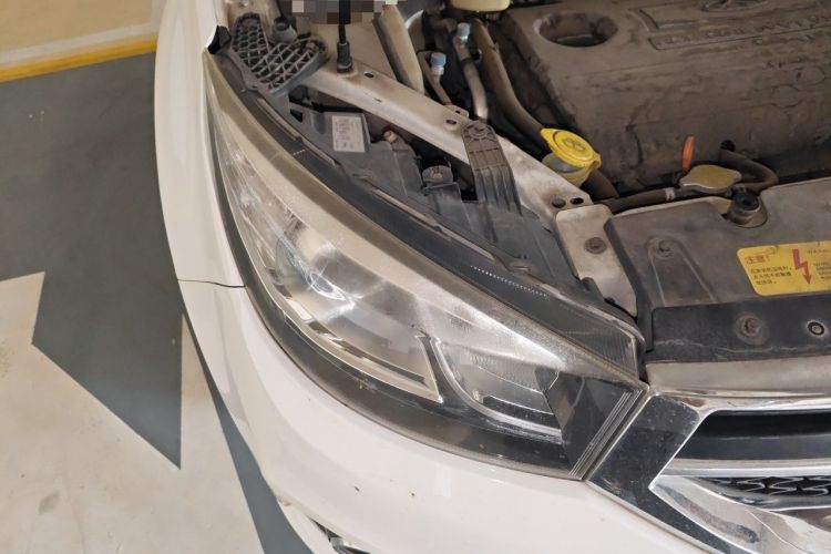 Used Chery Tiggo 3 2015 1.6L Manual Zhishang Commemorative Edition Right Front Headlight
