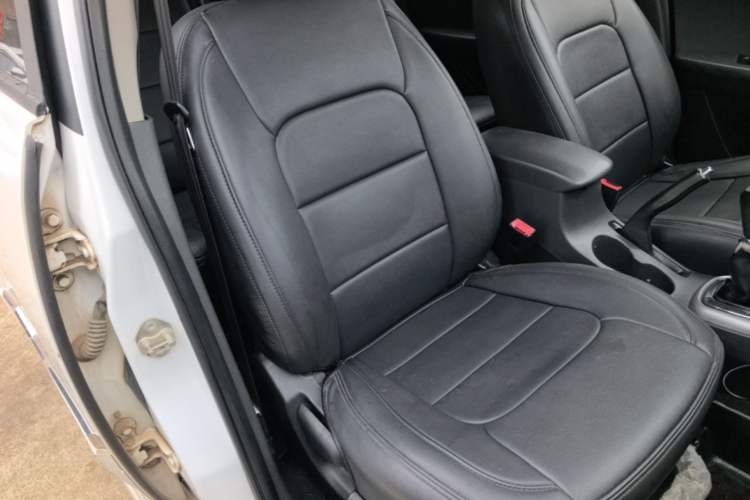 Used Chery Tiggo 3 2015 1.6L Manual Fashion Sport Edition Right Front Seat