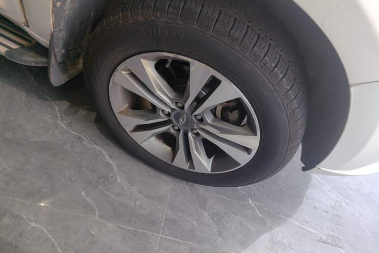Used Chery Tiggo 3 2015 1.6L CVT ZhiShang Sport Edition Right Front Wheel Hub