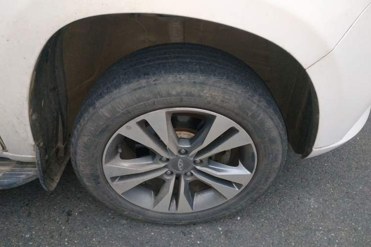 Used Chery Tiggo 3 2015 1.6L Manual Zhishang Commemorative Edition Right Front Wheel Hub