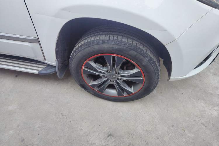Used Chery Tiggo 3 2015 1.6L Manual Zhishang Commemorative Edition Right Front Wheel Hub