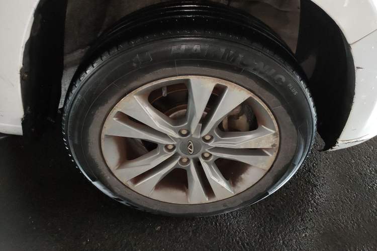 Used Chery Tiggo 3 2015 1.6L CVT ZhiShang Commemorative Edition Right Front Wheel Hub