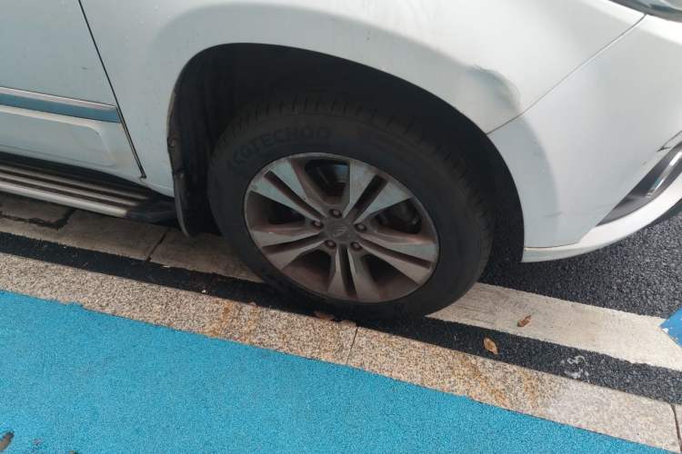 Used Chery Tiggo 3 2015 1.6L CVT ZhiShang Sport Edition Right Front Wheel Hub