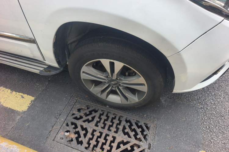 Used Chery Tiggo 3 2015 1.6L Manual Zhishang Commemorative Edition Right Front Wheel Hub