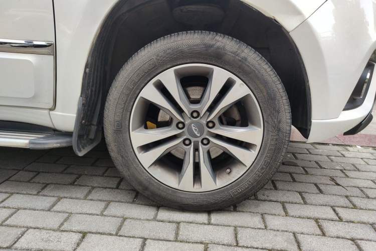 Used Chery Tiggo 3 2015 1.6L Manual Zhishang Sport Edition Right Front Wheel Hub