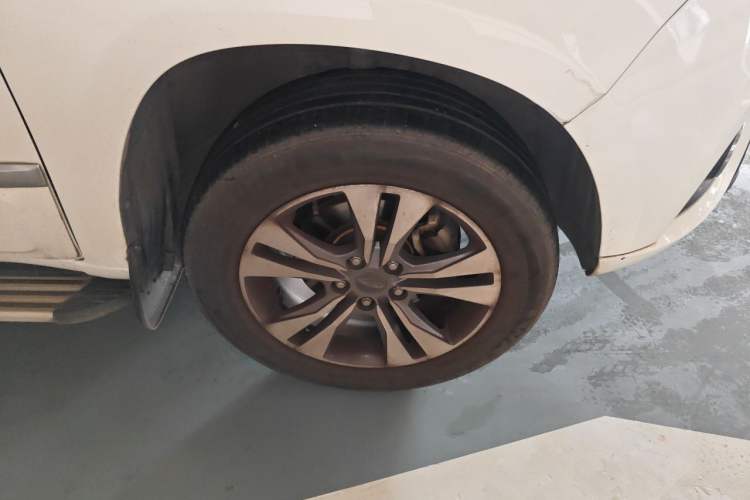 Used Chery Tiggo 3 2015 1.6L Manual Zhishang Commemorative Edition Right Front Wheel Hub