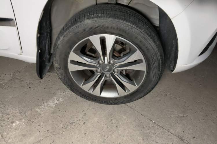 Used Chery Tiggo 3 2015 1.6L CVT ZhiShang Sport Edition Right Front Wheel Hub