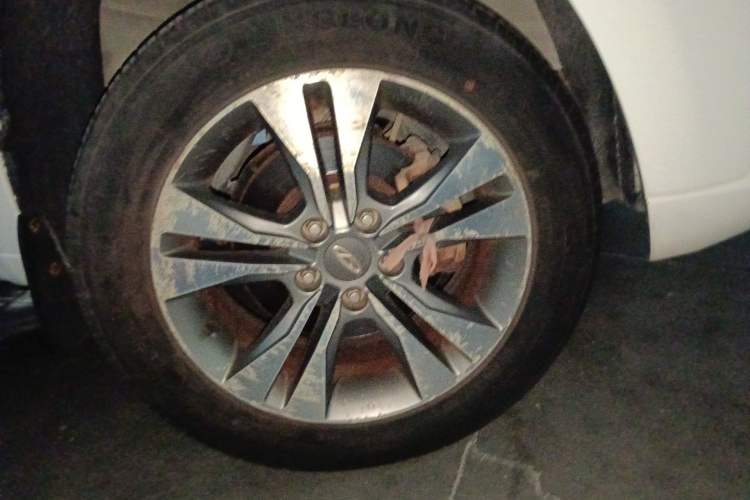 Used Chery Tiggo 3 2015 1.6L Manual Zhishang Sport Edition Right Front Wheel Hub