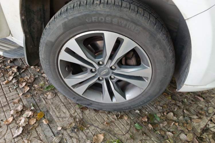 Used Chery Tiggo 3 2015 1.6L Manual Zhishang Sport Edition Right Front Wheel Hub