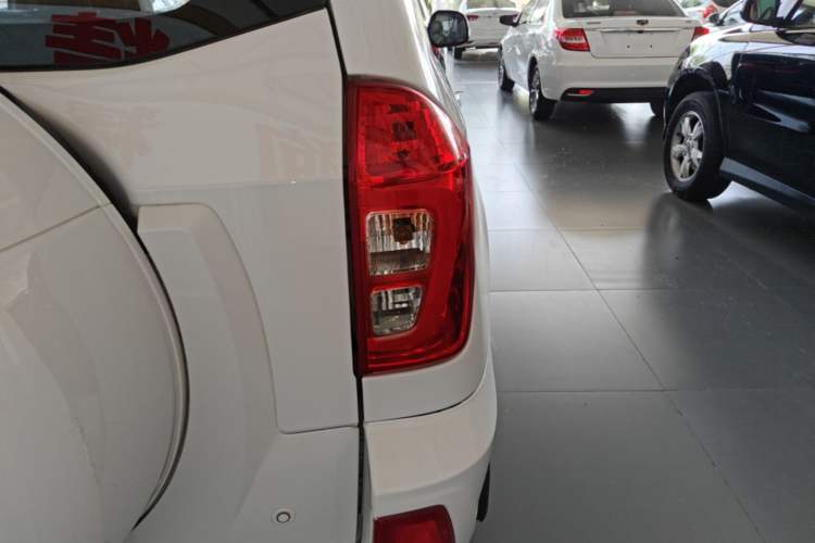 Used Chery Tiggo 3 2015 1.6L CVT ZhiShang Commemorative Edition Right Rear Taillight