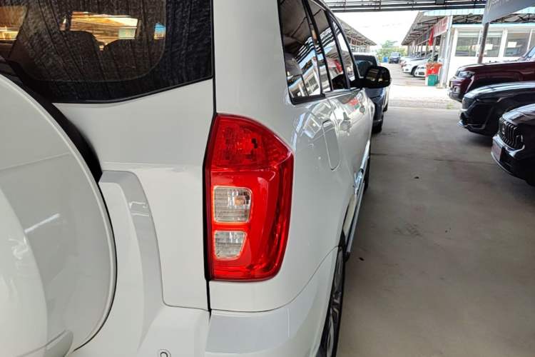 Used Chery Tiggo 3 2015 1.6L CVT ZhiShang Commemorative Edition Right Rear Taillight