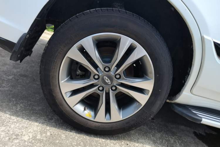 Used Chery Tiggo 3 2015 1.6L CVT ZhiShang Sport Edition Right Rear Wheel Hub