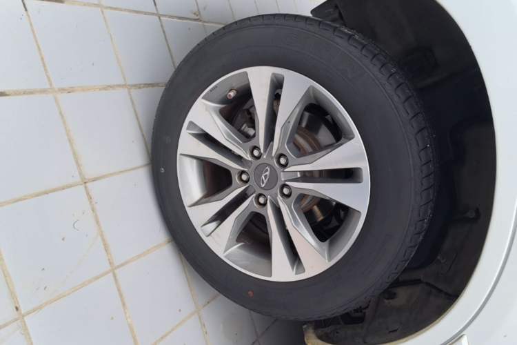 Used Chery Tiggo 3 2015 1.6L CVT ZhiShang Sport Edition Right Rear Wheel Hub