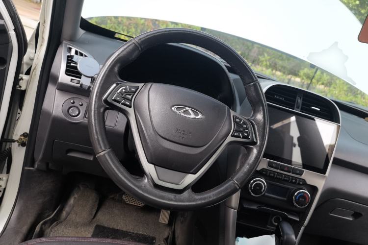 Used Chery Tiggo 3 2015 1.6L CVT ZhiShang Commemorative Edition Steering Wheel