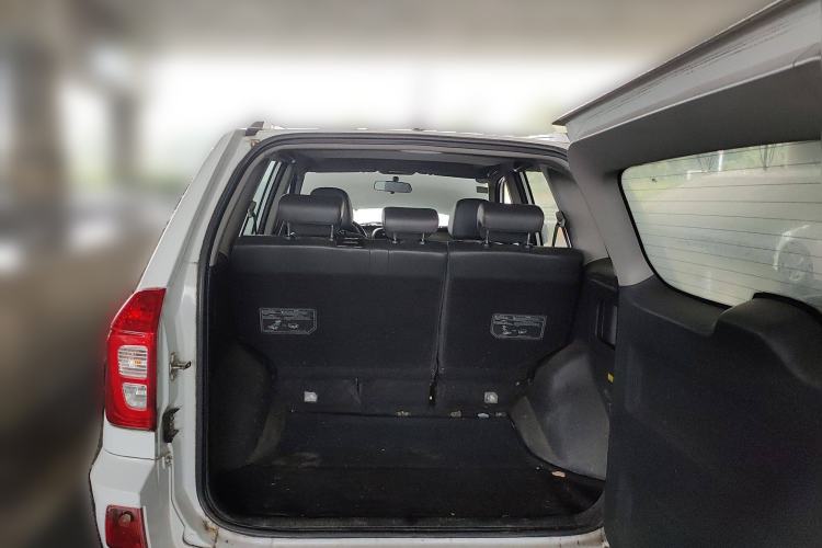 Used Chery Tiggo 3 2015 1.6L CVT ZhiShang Commemorative Edition Trunk