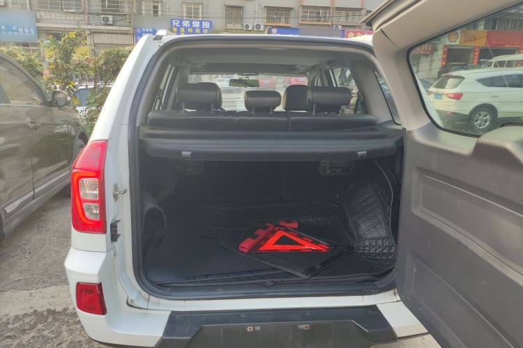 Used Chery Tiggo 3 2015 1.6L CVT ZhiShang Commemorative Edition Trunk