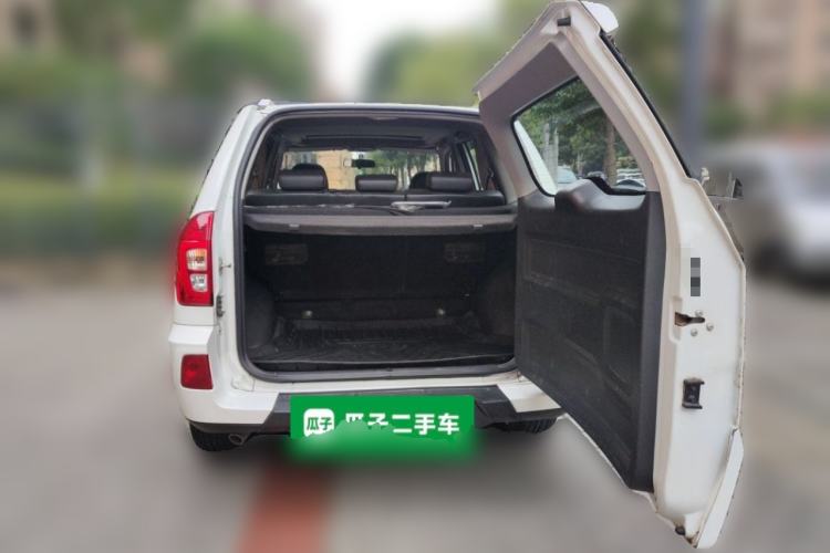 Used Chery Tiggo 3 2015 1.6L Manual Zhishang Sport Edition Trunk