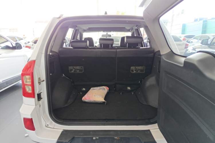 Used Chery Tiggo 3 2015 1.6L CVT ZhiShang Commemorative Edition Trunk