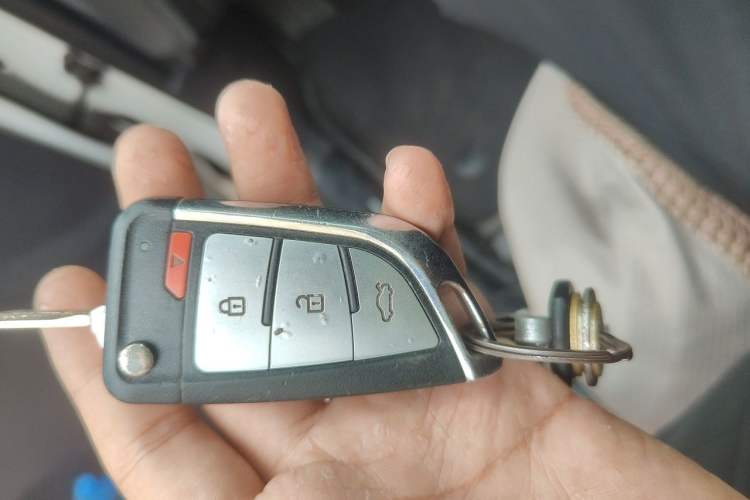 Used Chery Tiggo 3 2015 1.6L Manual Zhishang Commemorative Edition Vehicle Key