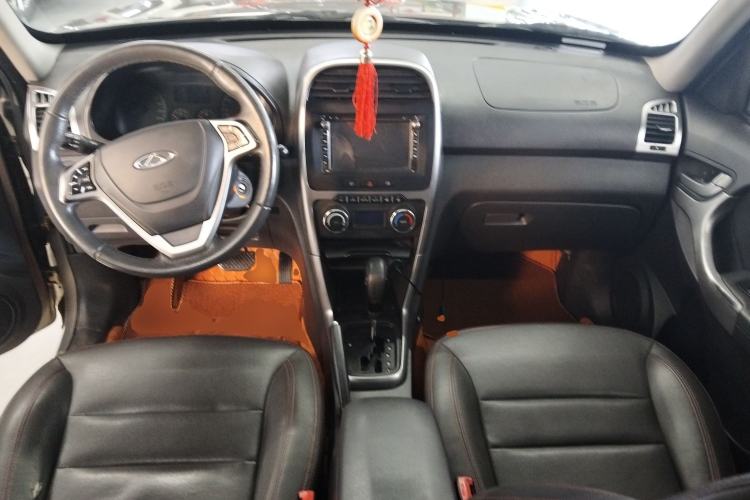 Used Chery Tiggo 3 2015 1.6L CVT ZhiShang Sport Edition Center Console