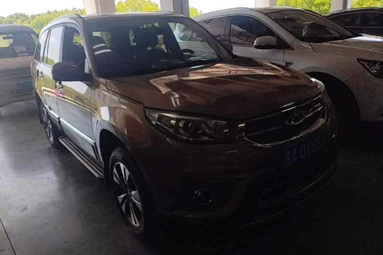 Used Chery Tiggo 3 2015 1.6L Manual Zhishang Sport Edition Front Right 45 Deg