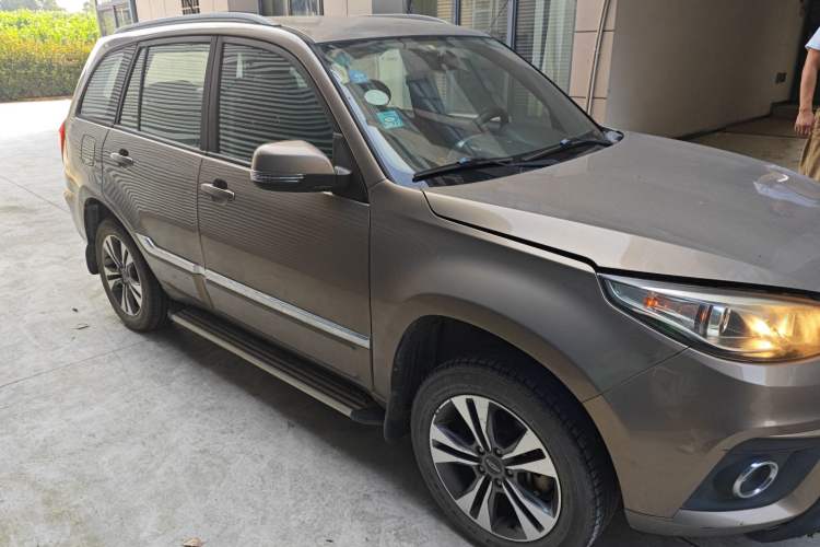 Used Chery Tiggo 3 2015 1.6L Manual Fashion Sport Edition Front Right 45 Deg